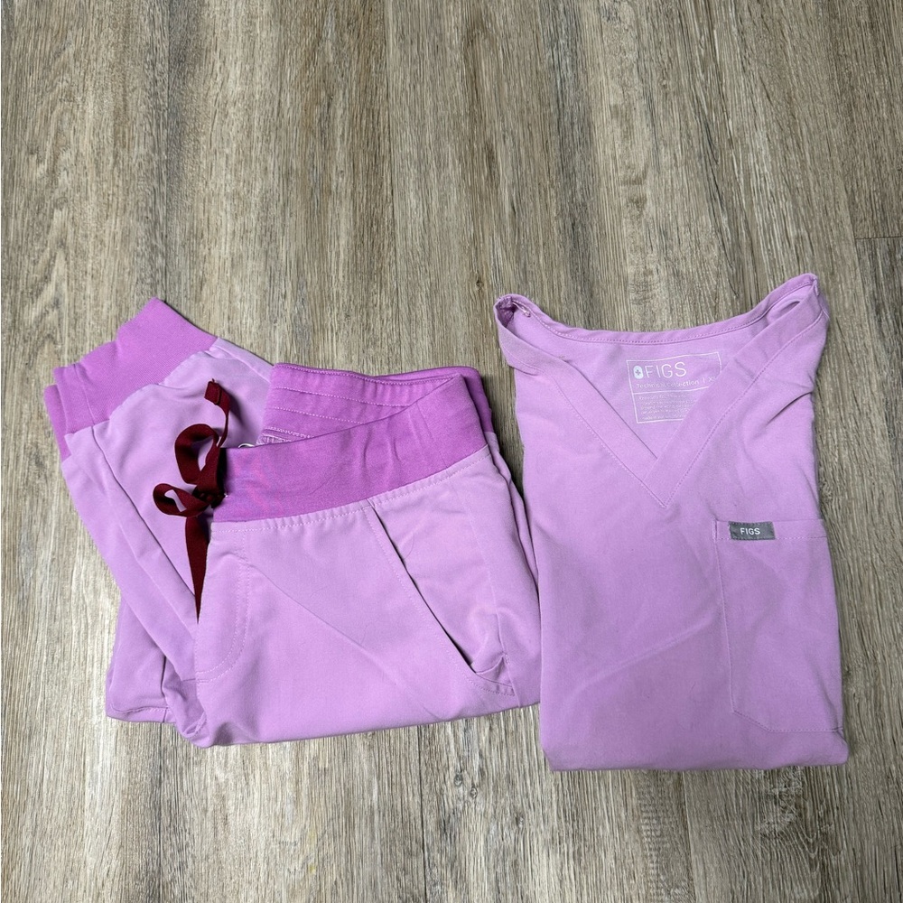 Figs Purple Scrub Set